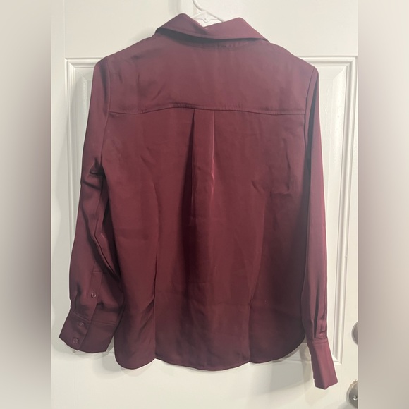 H&M satin collared long-sleeve Button Up shirt Burgundy/Maroon button-up blouse - Picture 7 of 8